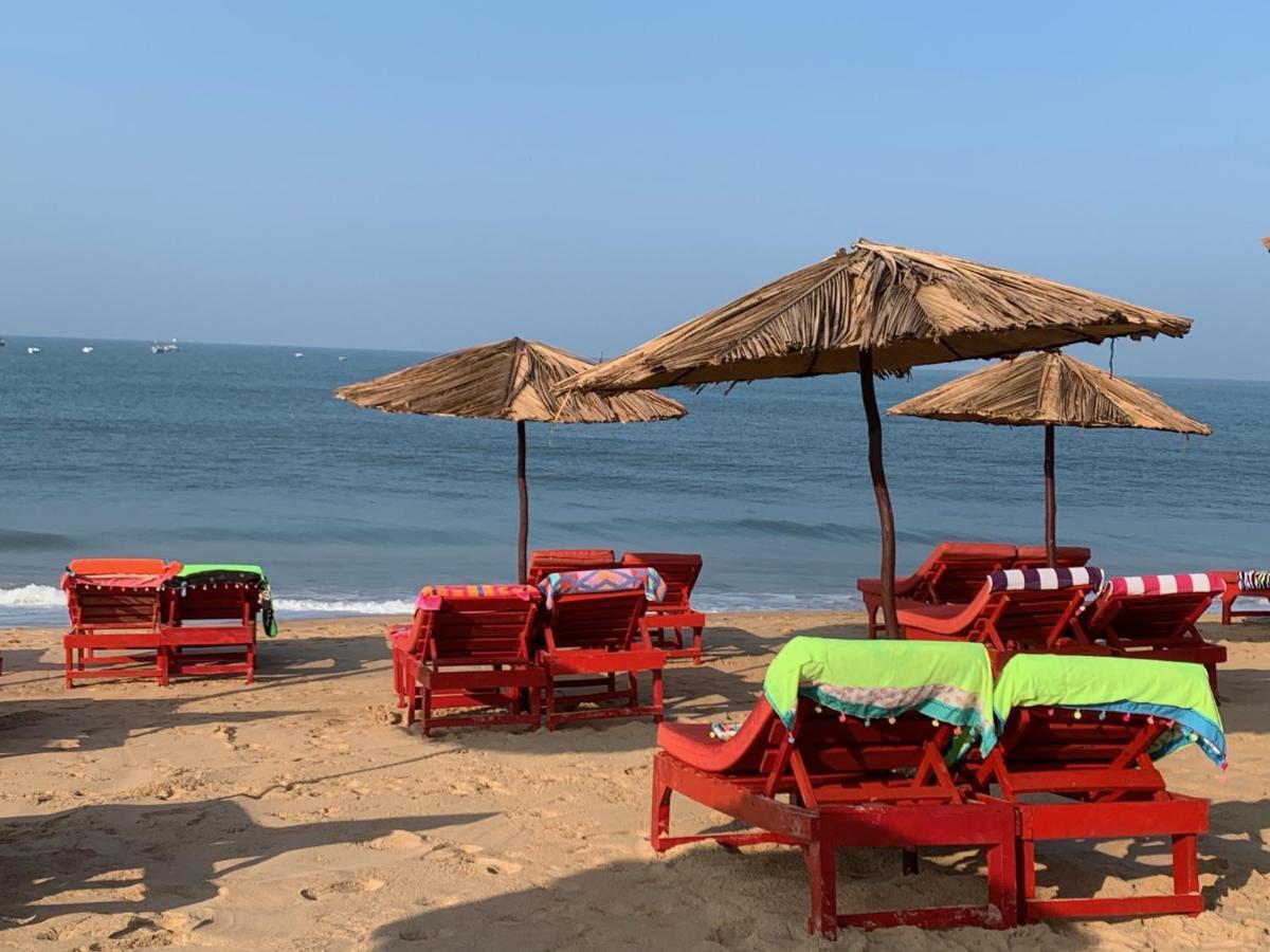 Casa Candolim Beach Front ภายนอก รูปภาพ